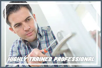 Lock Locksmith Tech Houston, TX 713-470-0692