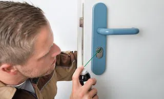 Lock Locksmith Tech Houston, TX 713-470-0692 - re-key-locks